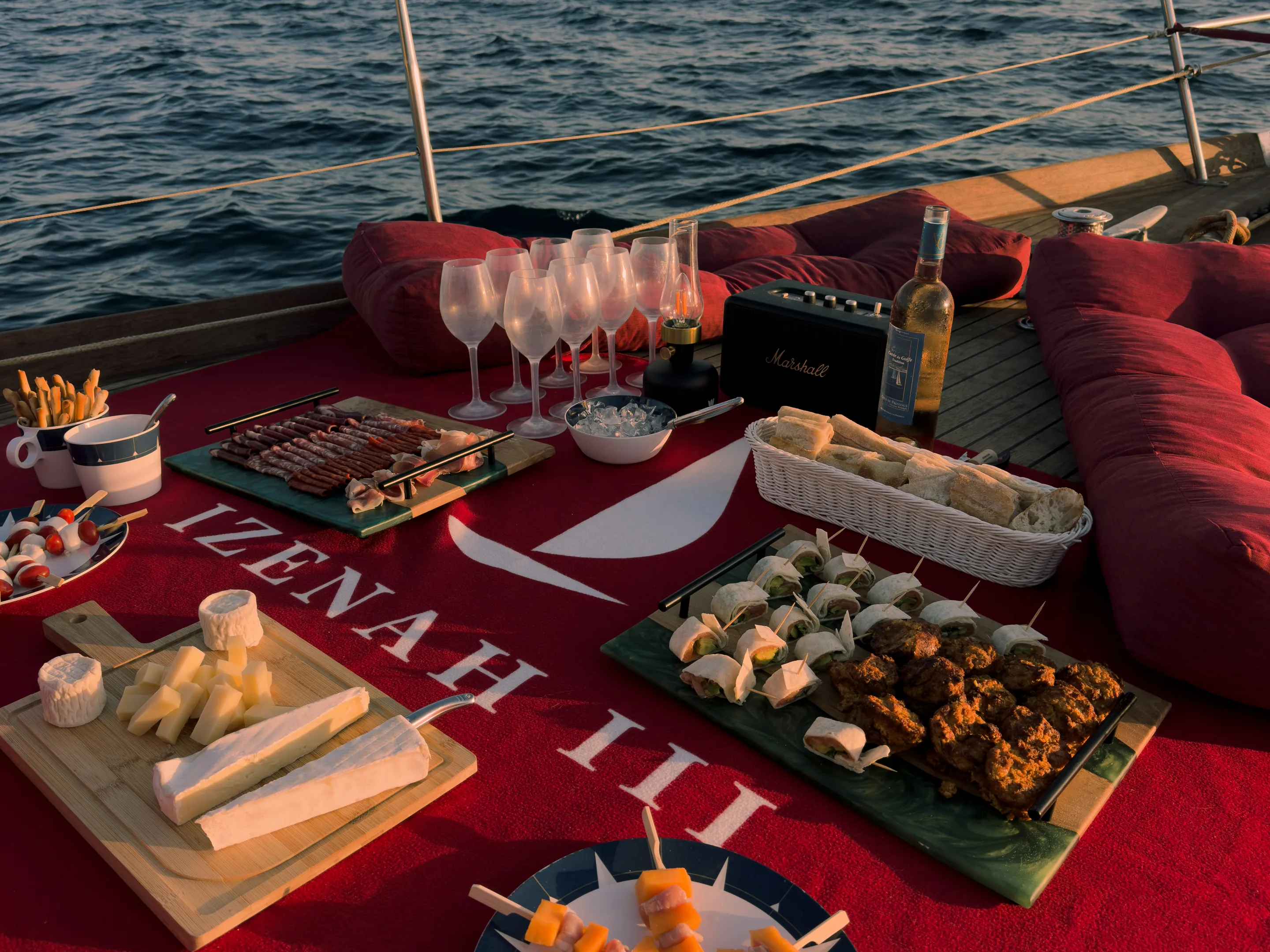 Sunset & Apéritif